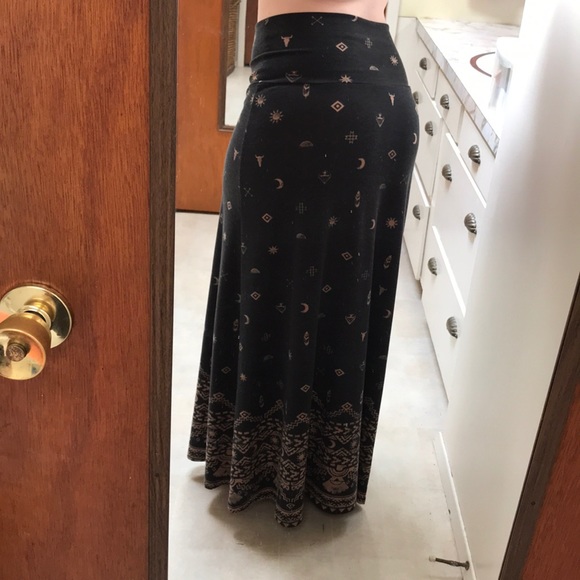 Mossimo Supply Co. Dresses & Skirts - 🏹 Versatile Southwest Celestial Maxi Skirt